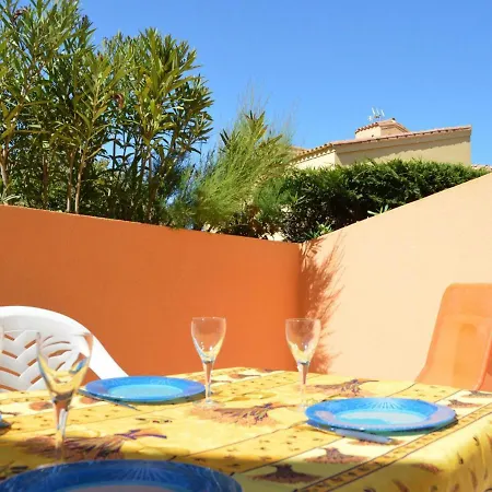 Studio Cap D'Agde, 1 Piece, 4 Personnes - Fr-1-249-285 *